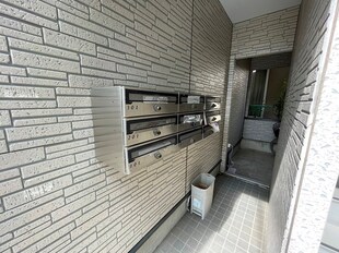 アイコ－ト三軒茶屋の物件外観写真